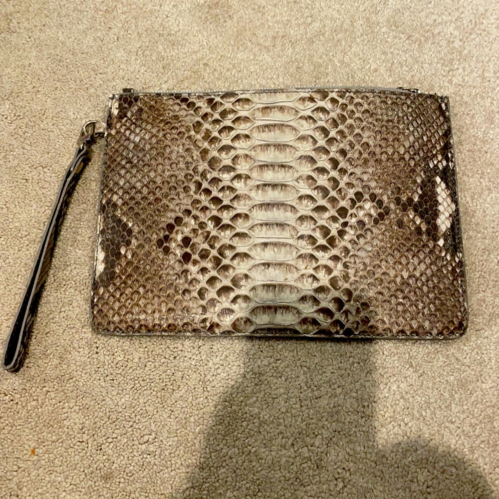 Buti large clutch